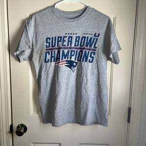 Nike New England Patriots Super Bowl XLIX 49 Champions Gray Mens Medium (1759).